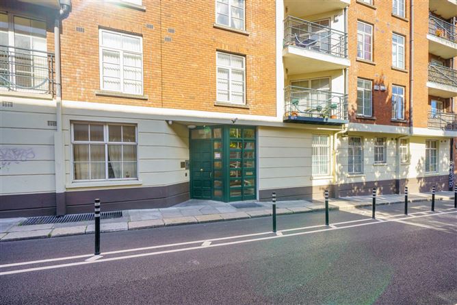 61 Castlegate, Castle Street, Dublin 2, County Dublin