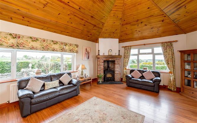 Stonefield, Fieldstown, Monasterboice, Louth