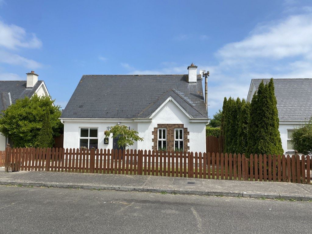 No. 15 Seaview, Ardamine, Wexford Quinn Property (Gorey) 4710209