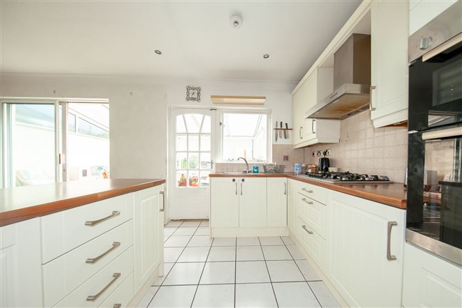 38 Whitethorn Rise, Artane,   Dublin 5