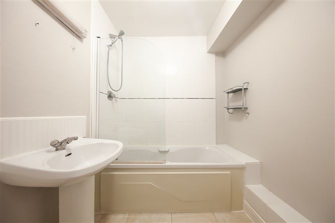 Apartment 1, The Oaks, Clonshaugh Woods, Dublin 17, Clonshaugh, Dublin 17