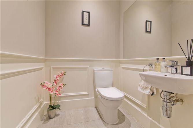 Photo 6 of 16 — 24 Castleknock Cross, Castleknock, Dublin 15