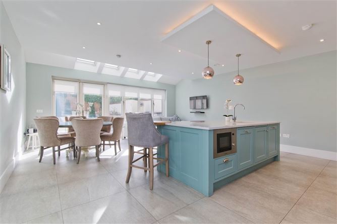 24 Castleknock Cross, Castleknock, Dublin 15