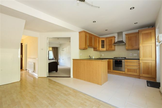 72 Mountain View, Crinken Glen, Shankill, Dublin 18