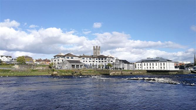 St Helens, Clancy's Strand, Limerick