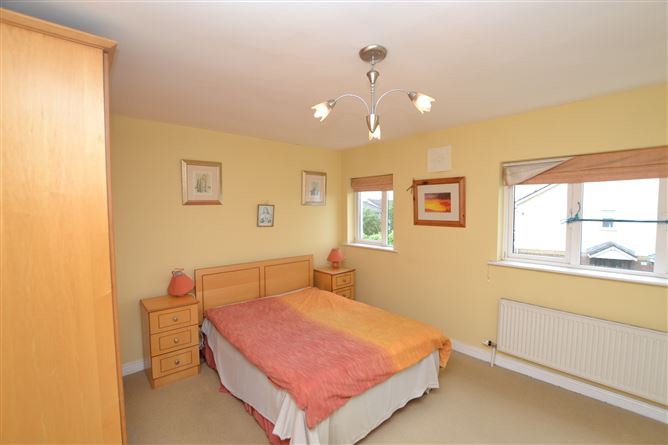 2 Woodbury, Gorey, Wexford
