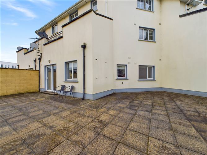 20 Cathedral Court, Clare Road, Ennis, Co. Clare.