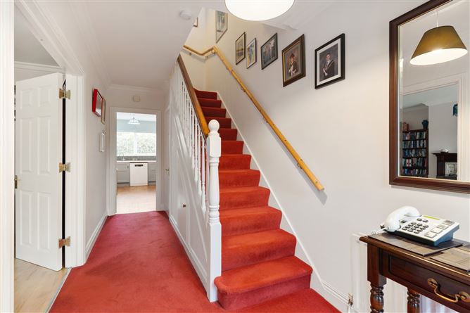 20 Glencairn Crescent, The Gallops, Leopardstown, Dublin 18