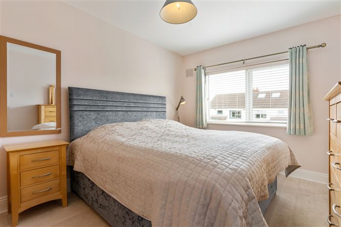 20 Glencairn Crescent, The Gallops, Leopardstown, Dublin 18
