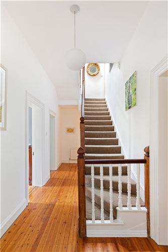 https://photos-a.propertyimages.ie/media/9/0/3/4941309/13646481-16c8-4eb7-803c-ba95b0d17196_l.jpg