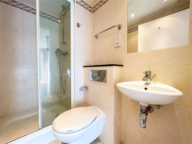 194 The Links, Elmpark, Merrion, Dublin 4