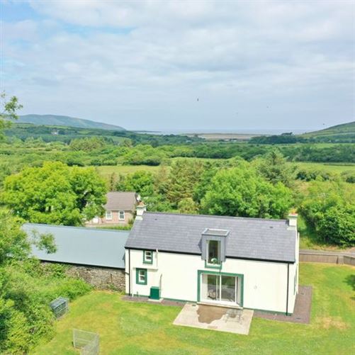 'Daisy Cottage', Cloghane, Kerry