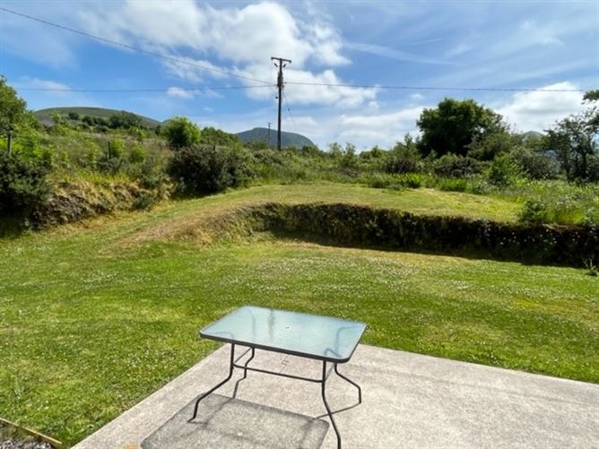 'Daisy Cottage', Cloghane, Kerry