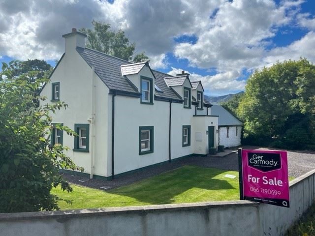 'Daisy Cottage', Cloghane, Kerry