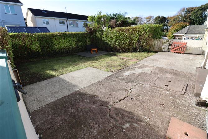 14 Seaview Avenue, Carrigaline, Cork