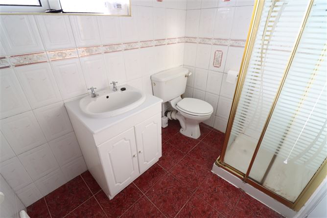 14 Seaview Avenue, Carrigaline, Cork