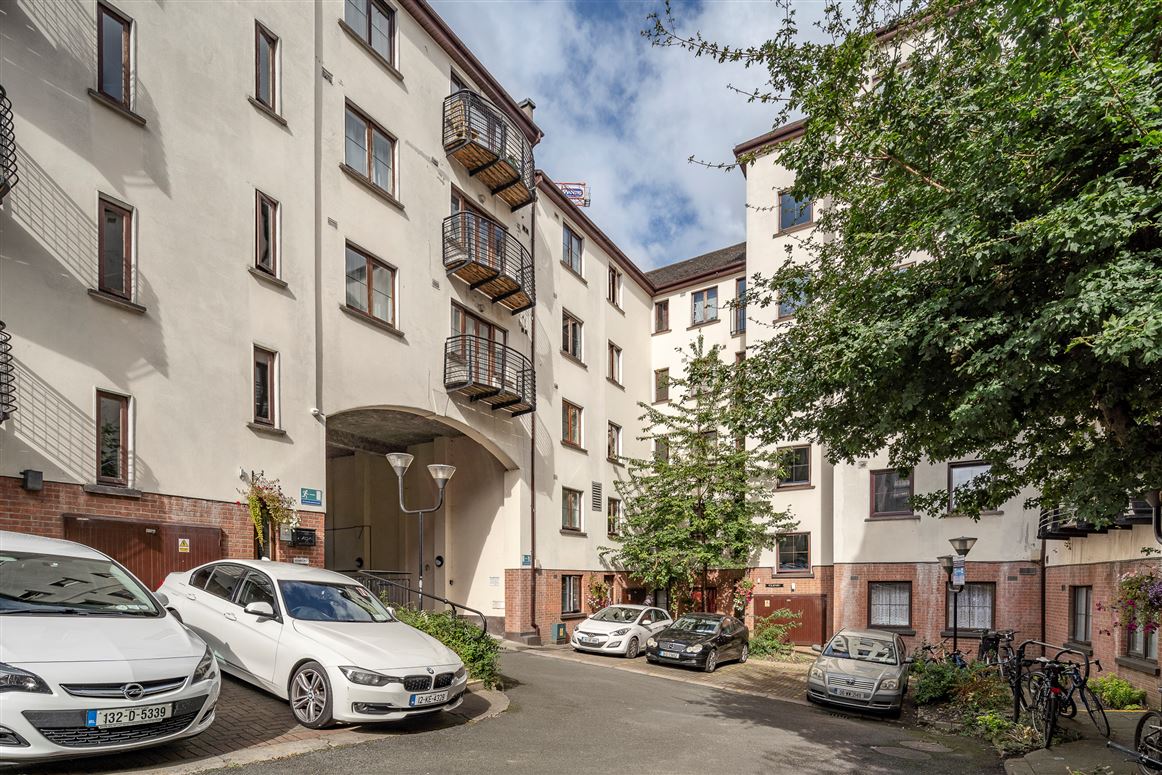 67 Tandy, West Gate, St. Augustine Street, Christchurch, Dublin 8