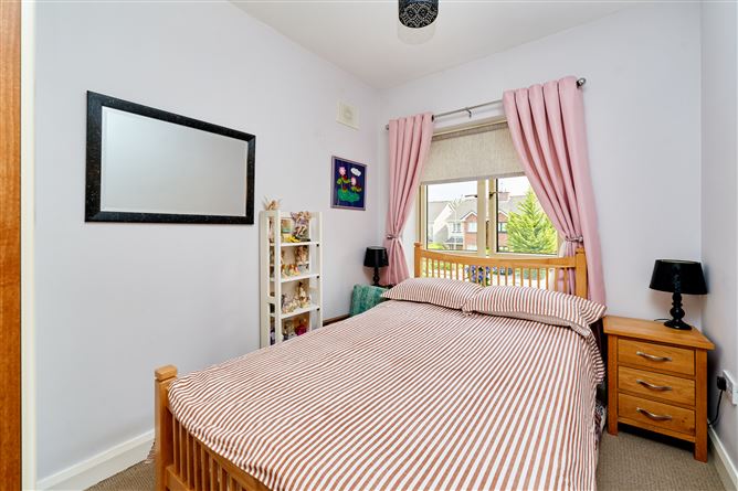 8 Coachyard Avenue, Coachyard Manor, Enfield, Co. Meath