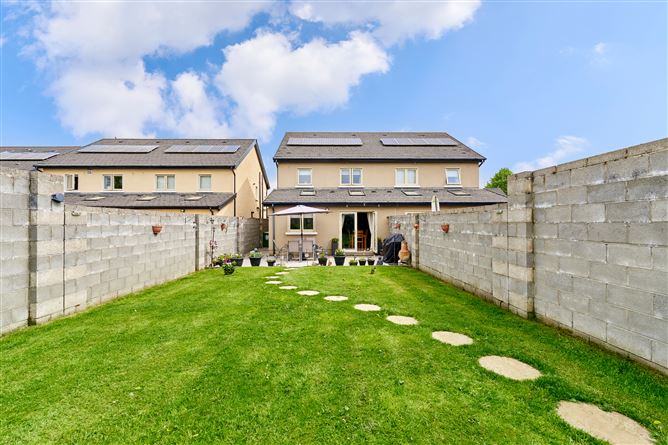 8 Coachyard Avenue, Coachyard Manor, Enfield, Co. Meath