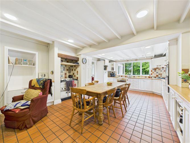 “Castle Hackett” on c. 47 acres, Coolnahorna, Enniscorthy, Wexford