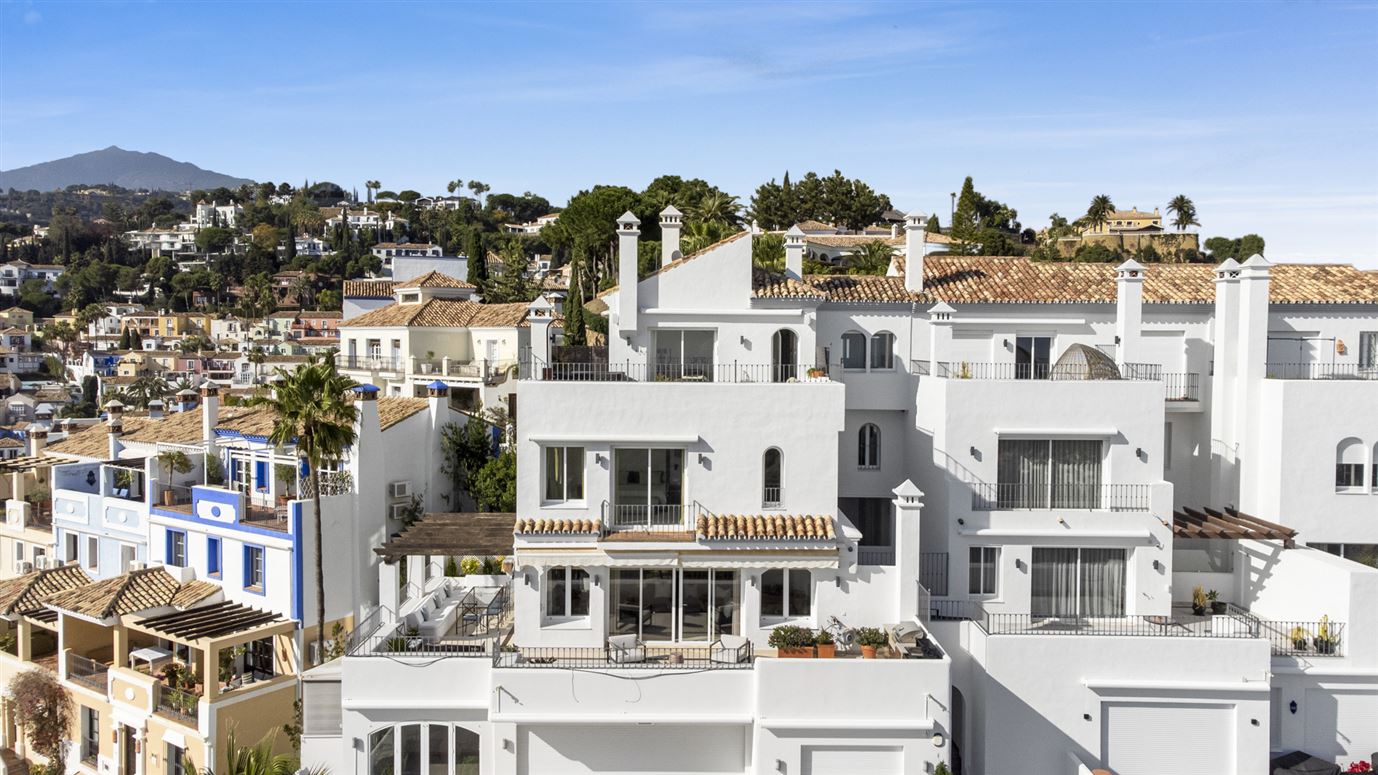 {name:Malaga, codeiso:MA}, Benahavis, La Heredia, Spain - COSTA-00642P