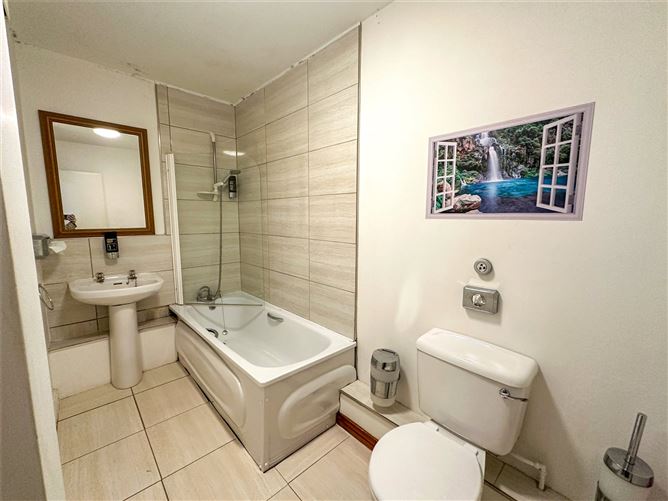 9 Kirwans Court, Kirwans Lane, Galway City