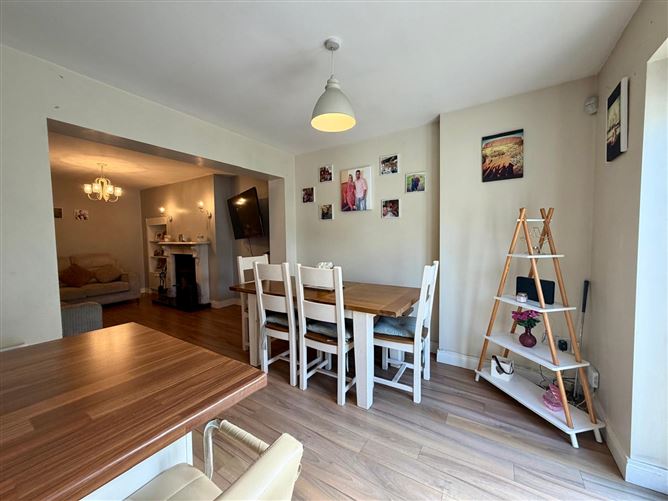 242 Glenwood, Dundalk, Louth