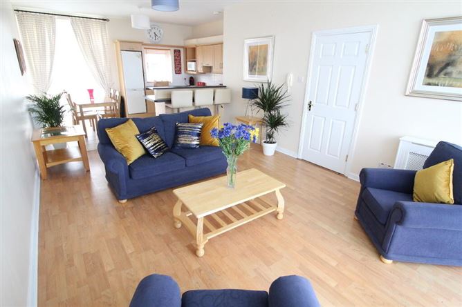 33 Inver Gael, Carrick-on-shannon, Roscommon