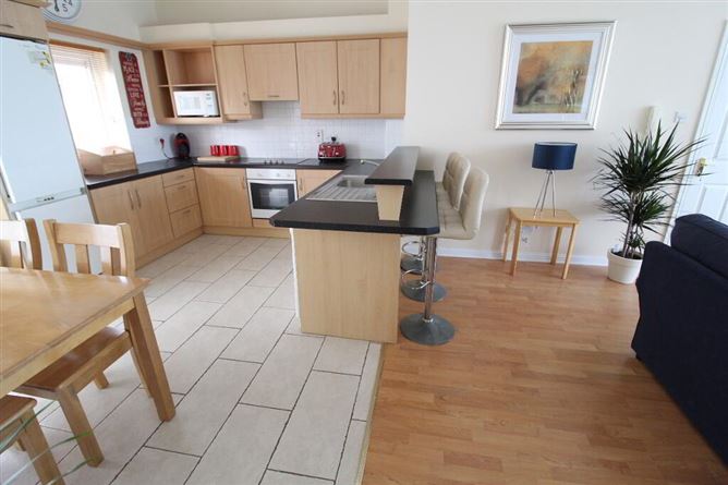 33 Inver Gael, Carrick-on-shannon, Roscommon
