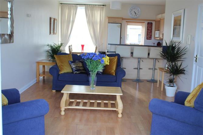 33 Inver Gael, Carrick-on-shannon, Roscommon