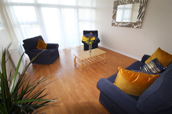 33 Inver Gael, Carrick-on-shannon, Roscommon