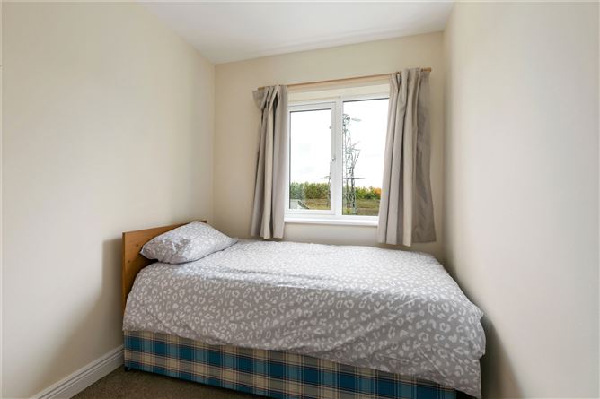 7 The Crescent, Straffan Wood, Maynooth, Co. Kildare
