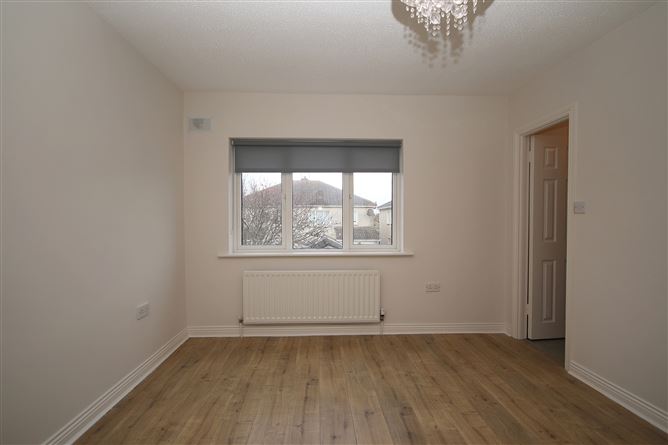 17 Woodland Park, Rush, County Dublin