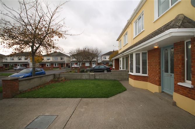 17 Woodland Park, Rush, County Dublin