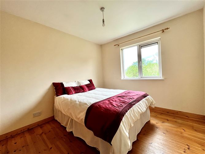 12 Castlemaine Bridge, Clogher, Tralee, Kerry