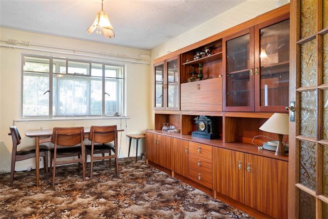 8 Ardagh Grove, Blackrock, Co. Dublin