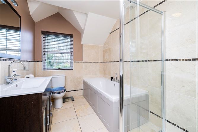 2 Sycamore Hill, The Square, Donabate, Co. Dublin