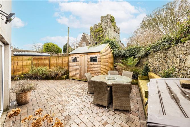 2 Sycamore Hill, The Square, Donabate, Co. Dublin