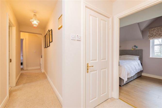2 Sycamore Hill, The Square, Donabate, Co. Dublin