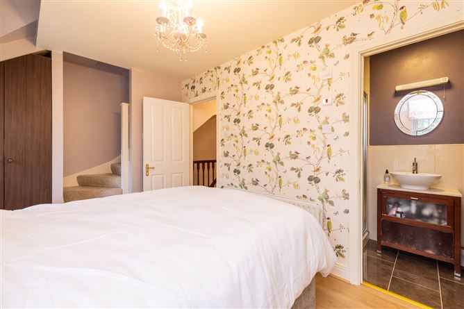2 Sycamore Hill, The Square, Donabate, Co. Dublin