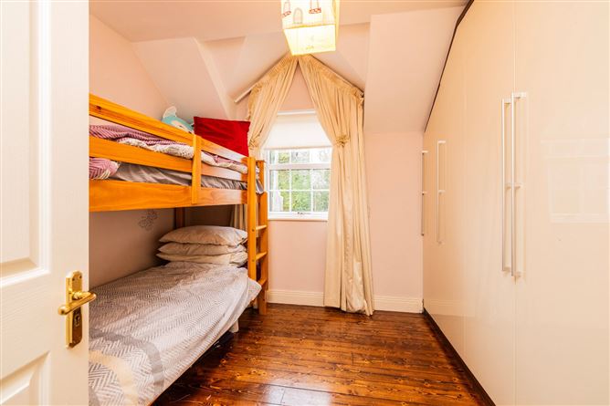 2 Sycamore Hill, The Square, Donabate, Co. Dublin