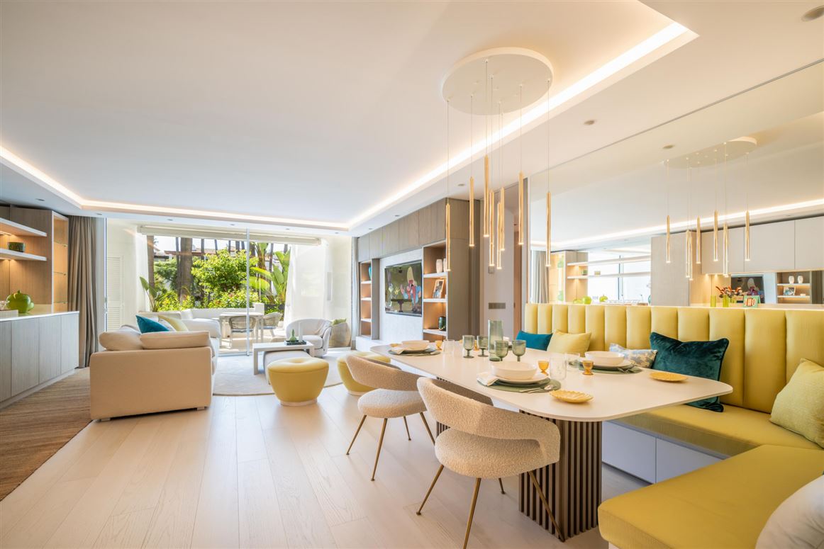 Spain, Marbella, Marbella Golden Mile - COSTA-00504P