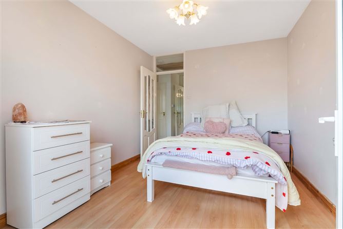 38 College Park, Dunshaughlin, Co. Meath