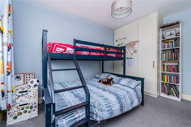 https://photos-a.propertyimages.ie/media/9/0/5/5009509/ee1e9c06-44ed-4d4a-8ad9-306dbcfc5ca6_l.jpg