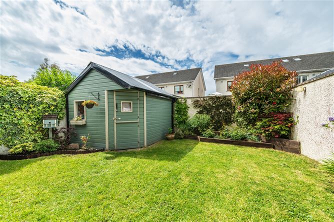 https://photos-a.propertyimages.ie/media/9/0/5/5009509/ee1e9c06-44ed-4d4a-8ad9-306dbcfc5ca6_l.jpg
