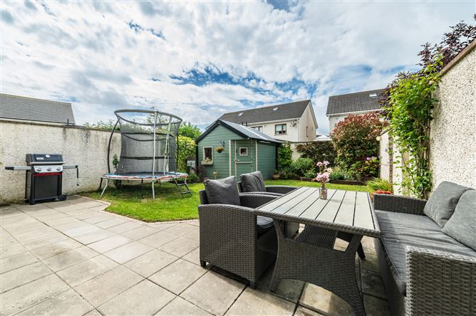https://photos-a.propertyimages.ie/media/9/0/5/5009509/ee1e9c06-44ed-4d4a-8ad9-306dbcfc5ca6_l.jpg