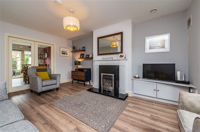 https://photos-a.propertyimages.ie/media/9/0/5/5009509/ee1e9c06-44ed-4d4a-8ad9-306dbcfc5ca6_l.jpg