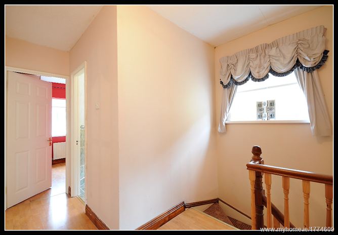 Photo 9 of 21 — 6 WOODLAWN VIEW, Santry, Dublin 9