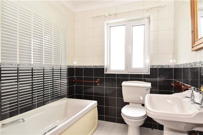 6 Woodfield, Cappagh Road, Barna, Galway