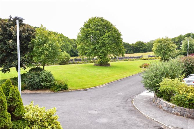 6 Woodfield, Cappagh Road, Barna, Galway